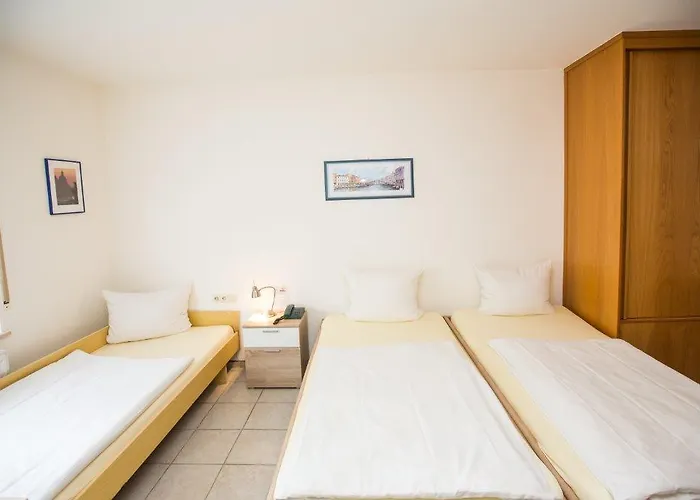 Pizzeria Venezia Hotel Sohren